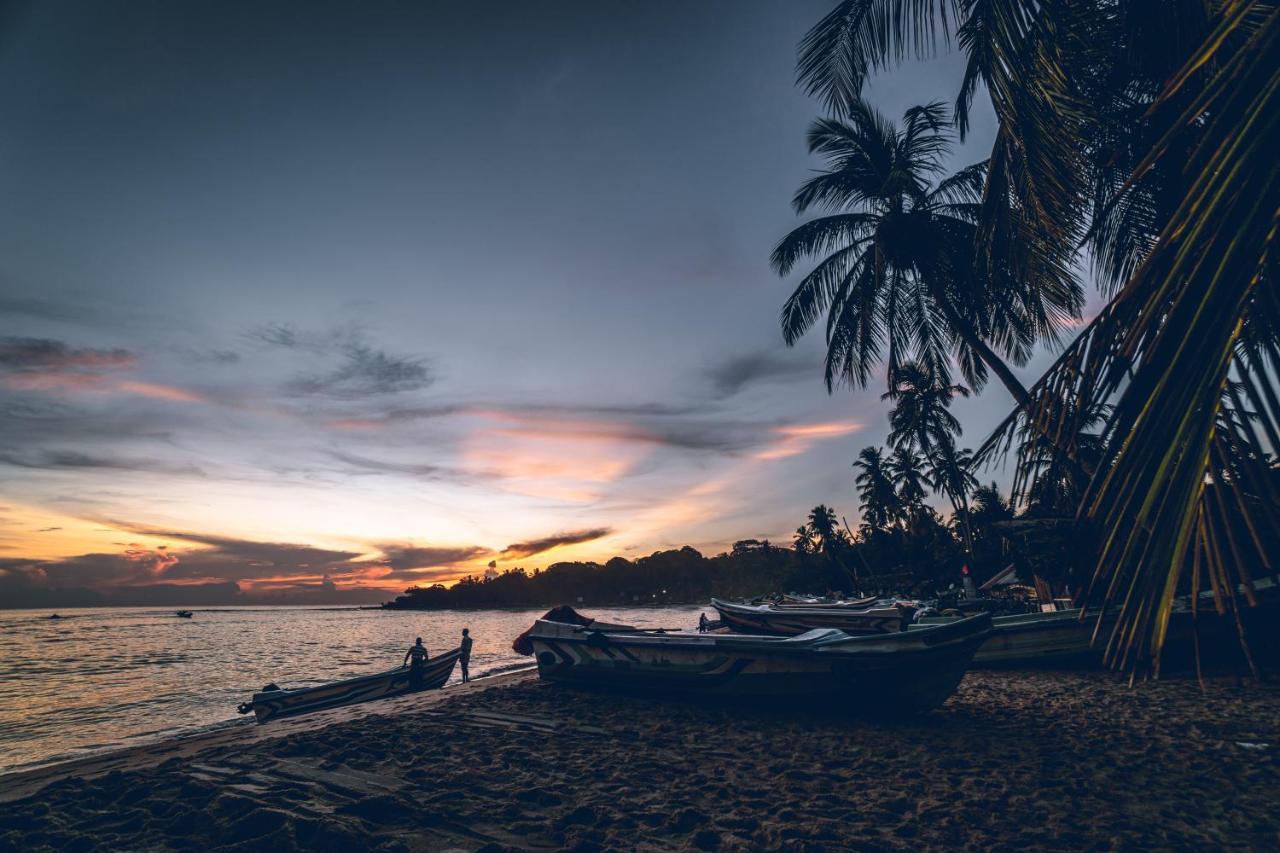 Surf & Yoga Arugam Bay Hotel Exterior photo